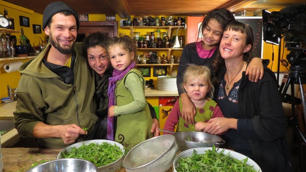 bodenlos_vom_leben_und_ueberleben_der_schweizer_bauern_s8